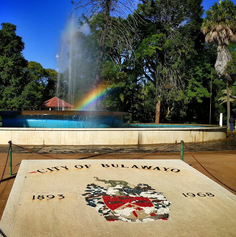 cp_fountain_75years_rainbow