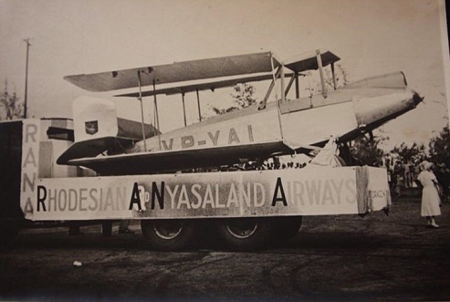 ed_1933_rhod_nyasaland_airways.jpg