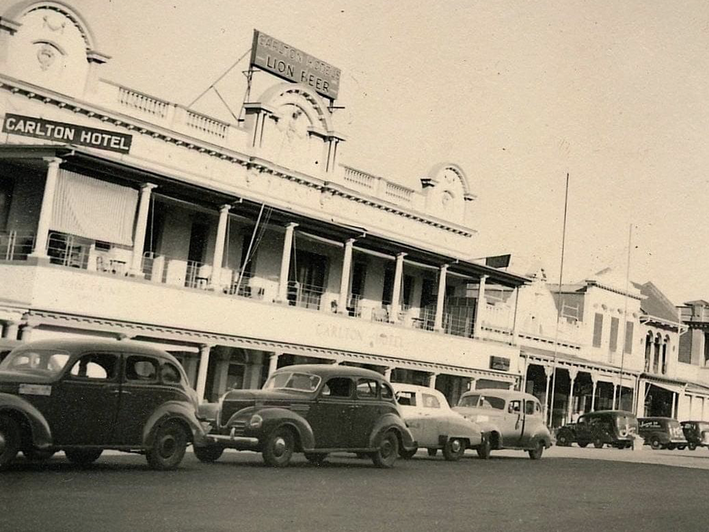 ed_1947-49_carlton_cars