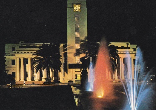 ed_1970s_ch_at_night_70s_fountain