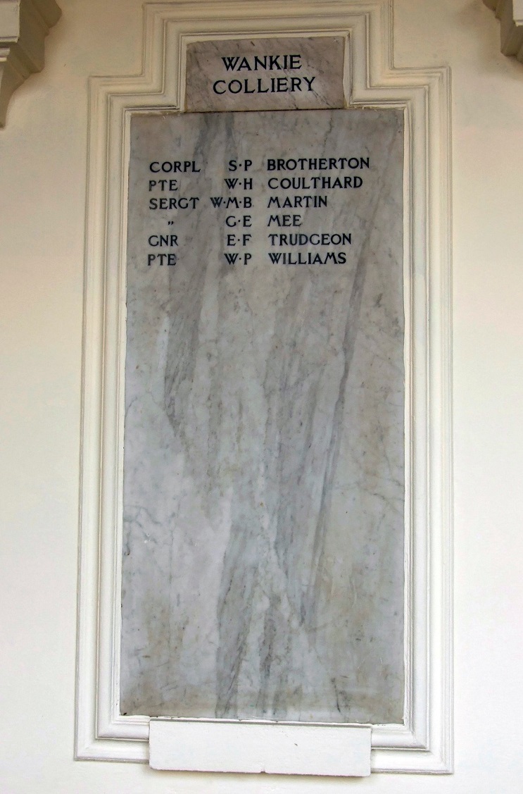 hist_memor_cenotaph_board_wankie_colliery