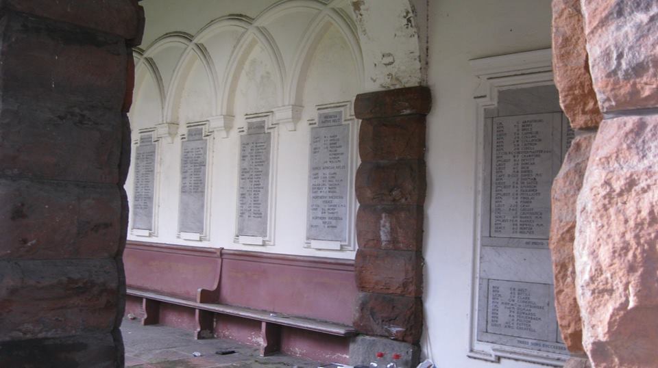 hist_memor_cenotaph_walls_02