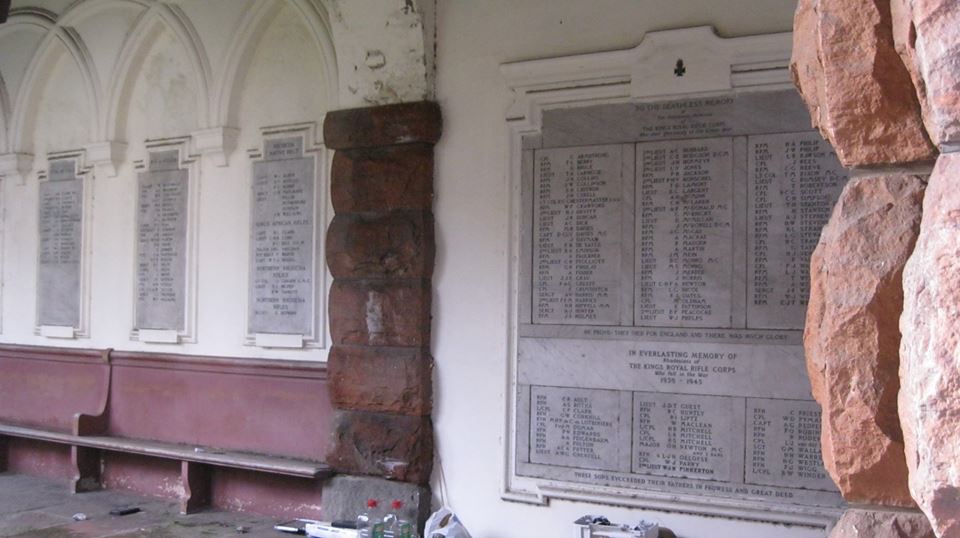 cenotaph_walls_03.JPG