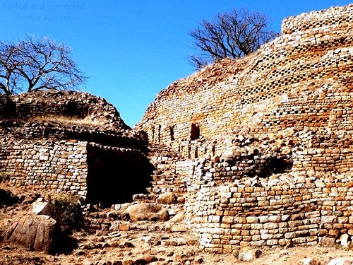 ob_khami_ruins_passage_stairs.JPG