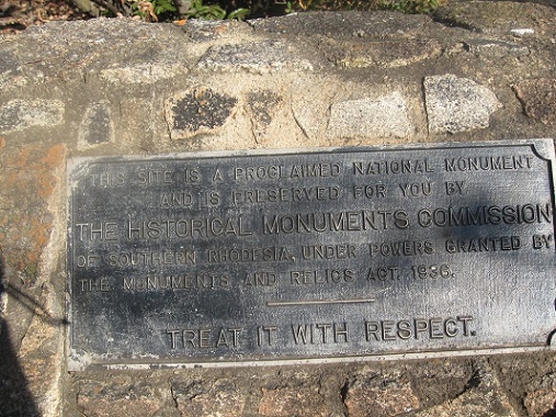 ob_khami_ruins_plaque.JPG