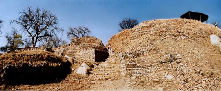 ob_khami_ruins_wall_passage.JPG