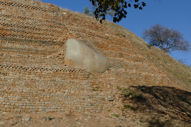 nb_khru_pattern_boulder