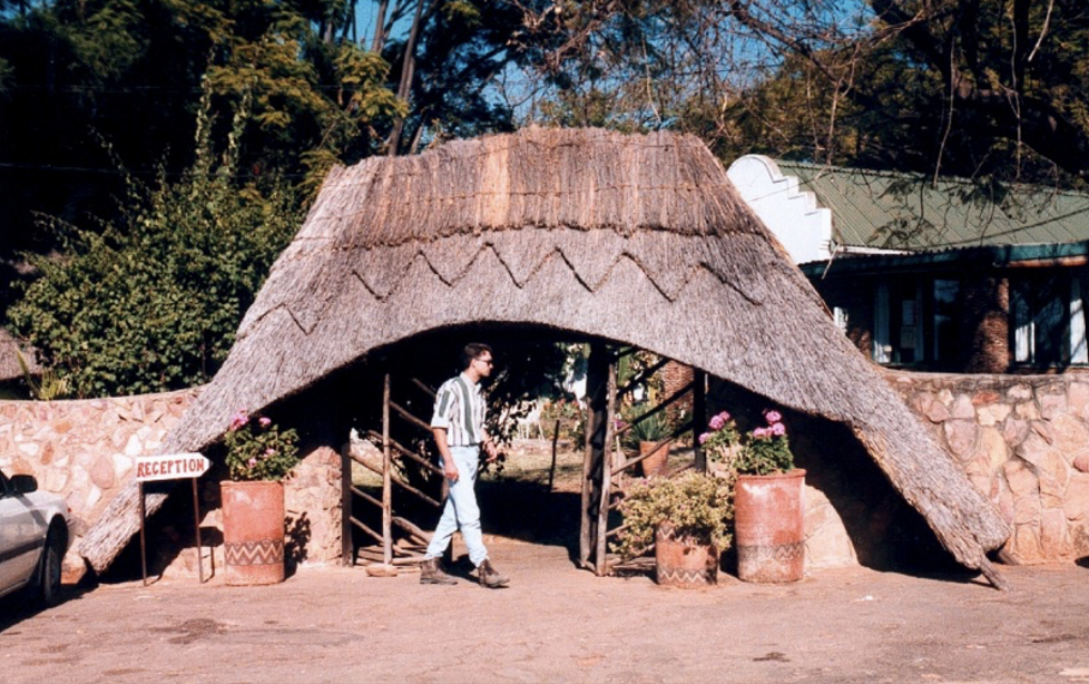 oc_other_halfway_house_archway