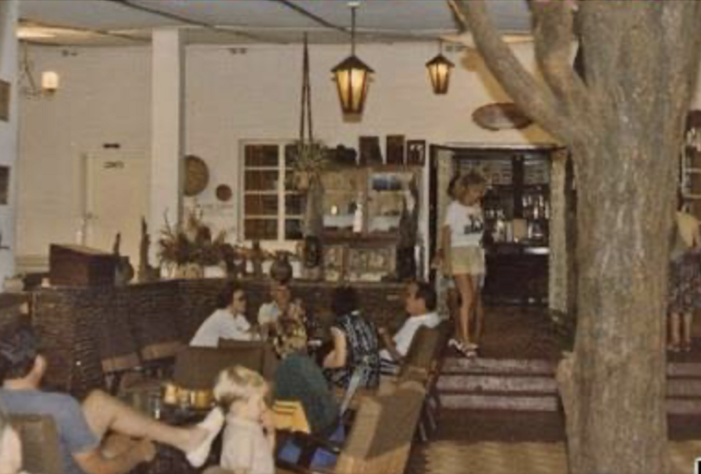 oc_other_halfway_lounge