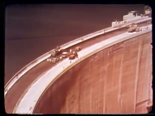 oc_ka_build_1956_wall_traffic