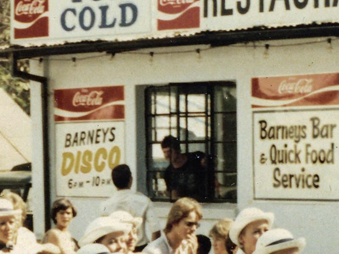 oc_sal_barneys_disco