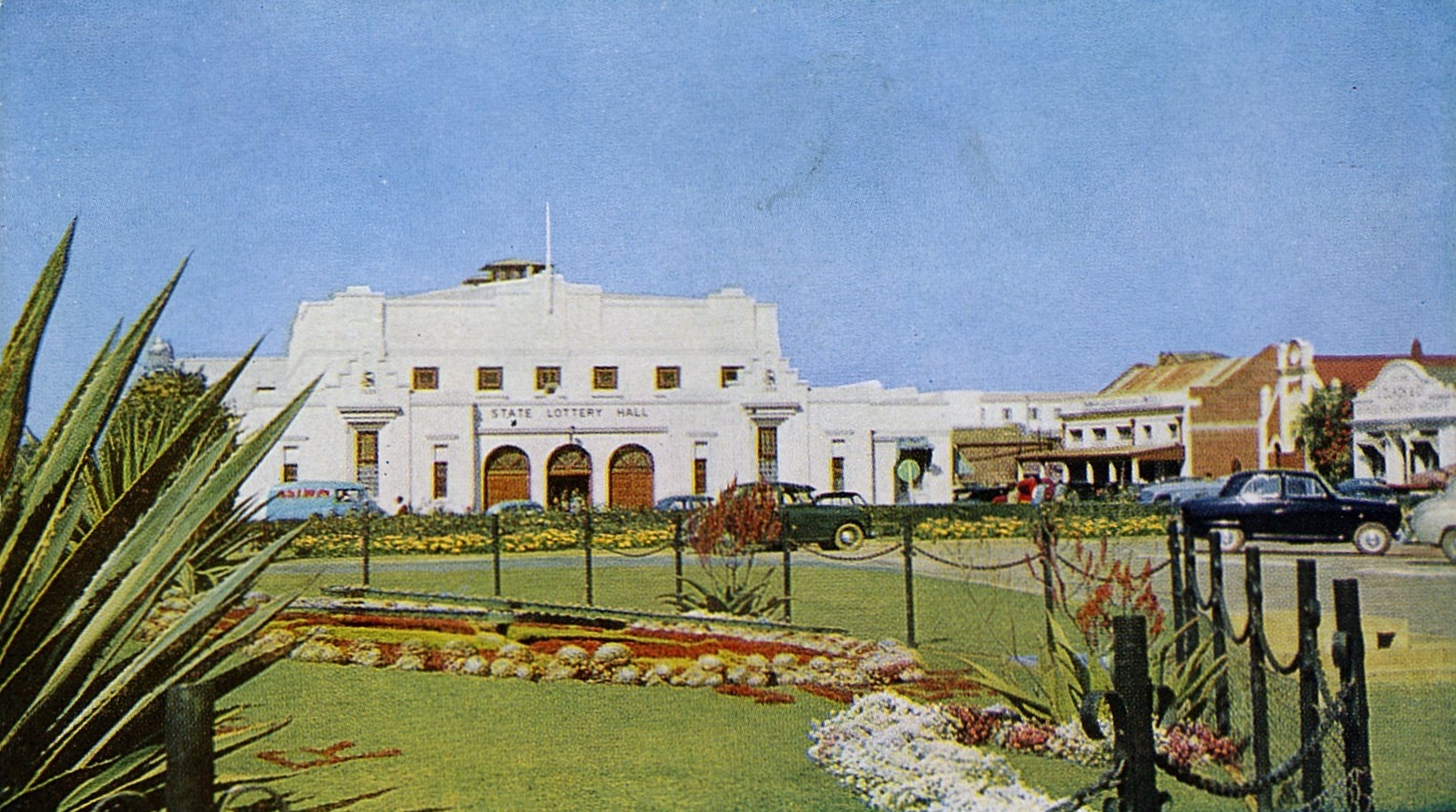 oc_sal_state_lottey_hall_flower_clock