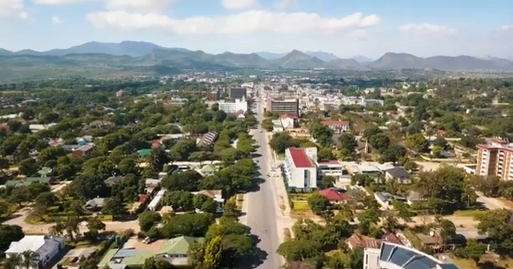 oc_umtali_overhead_hills