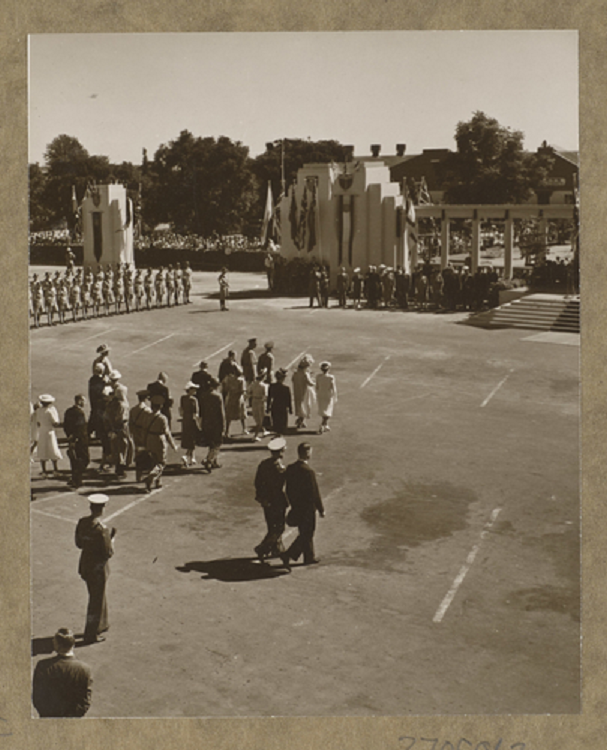 ed_1947_royal_byo_metcalf_square