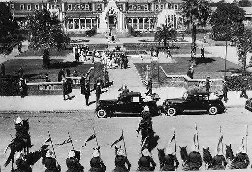 ed_1947_royal_tour_opening_horses