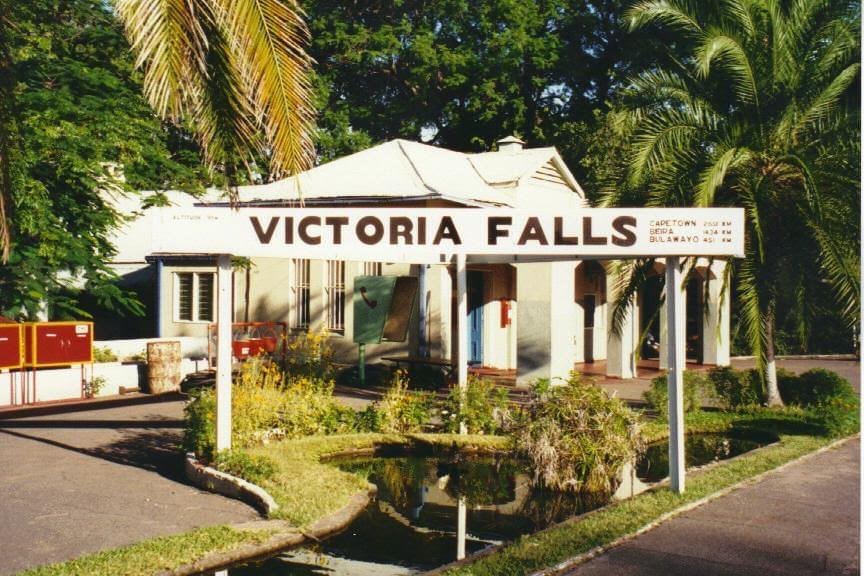 oc_rs_vic_falls_green_sign