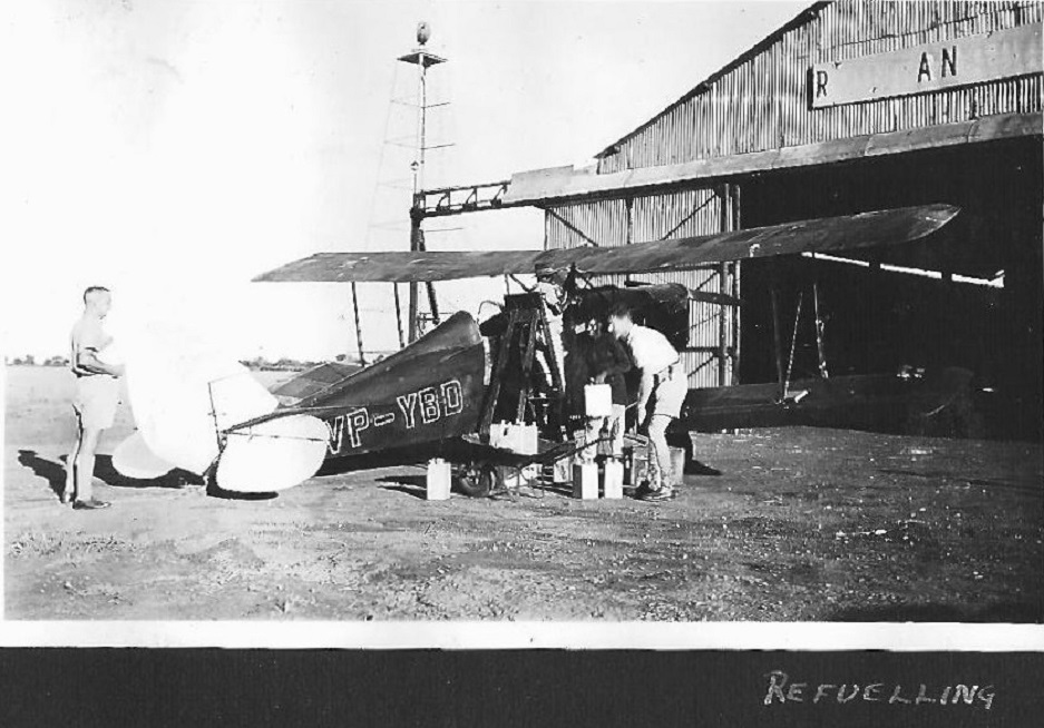 at_air_old_refuelling.JPG