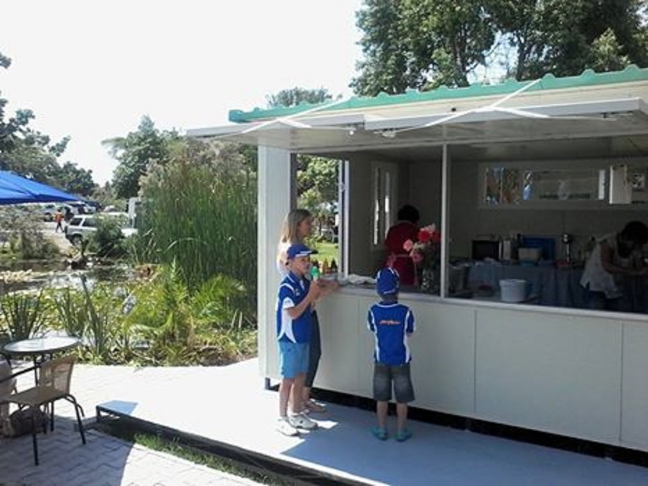 at_esk_eskimo_hut_new