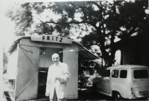 at_rest_fritz_pie_cart.JPG