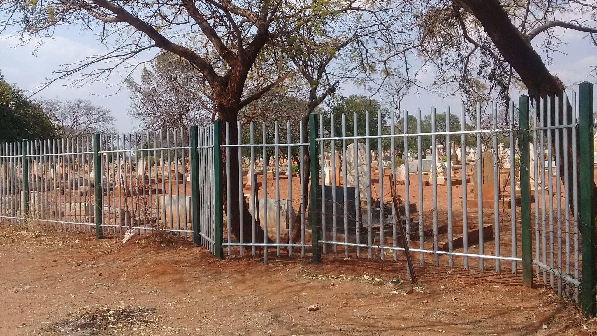 cemetery_byo_fencing_section_03