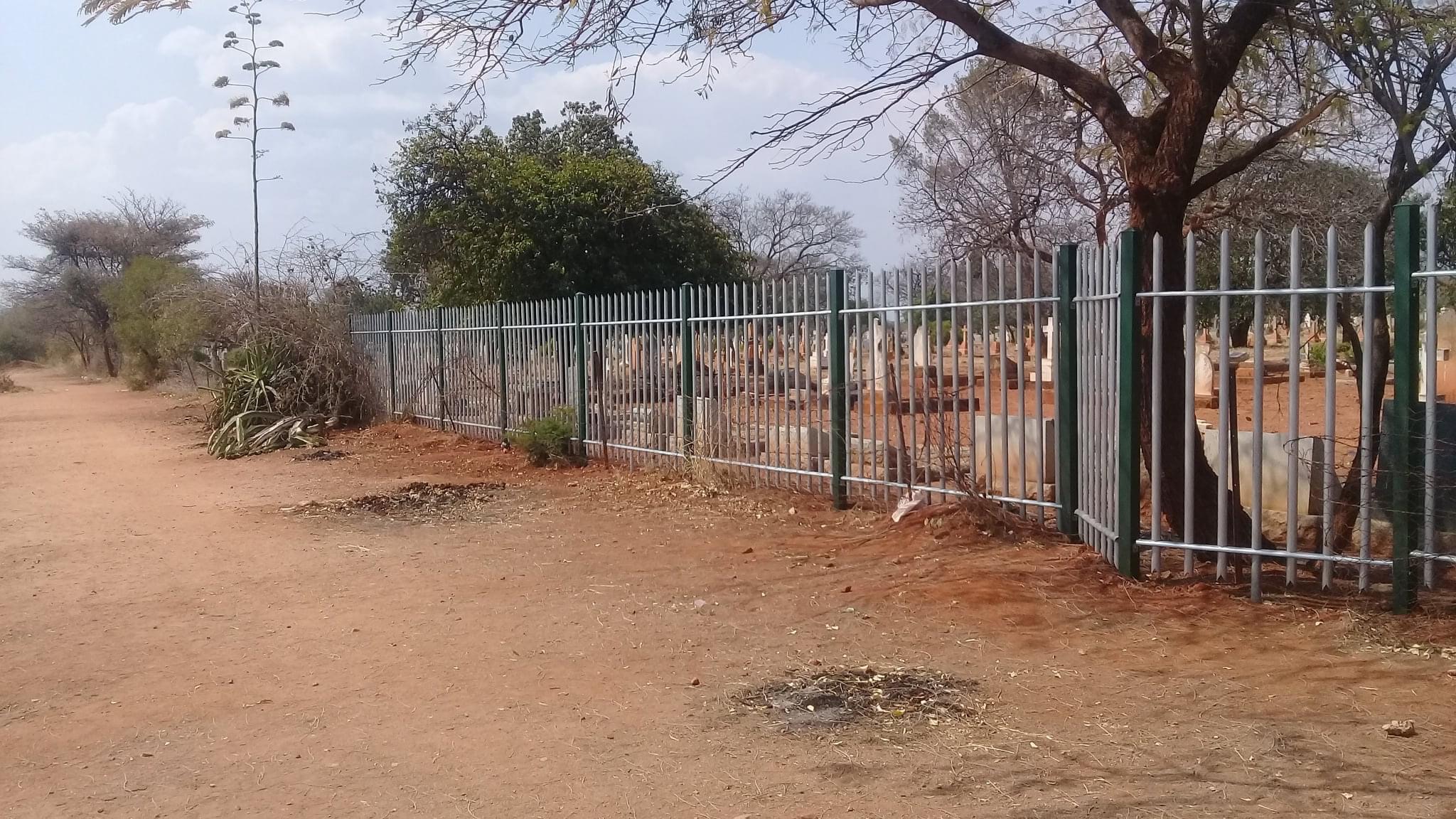 cemetery_byo_fencing_section_04