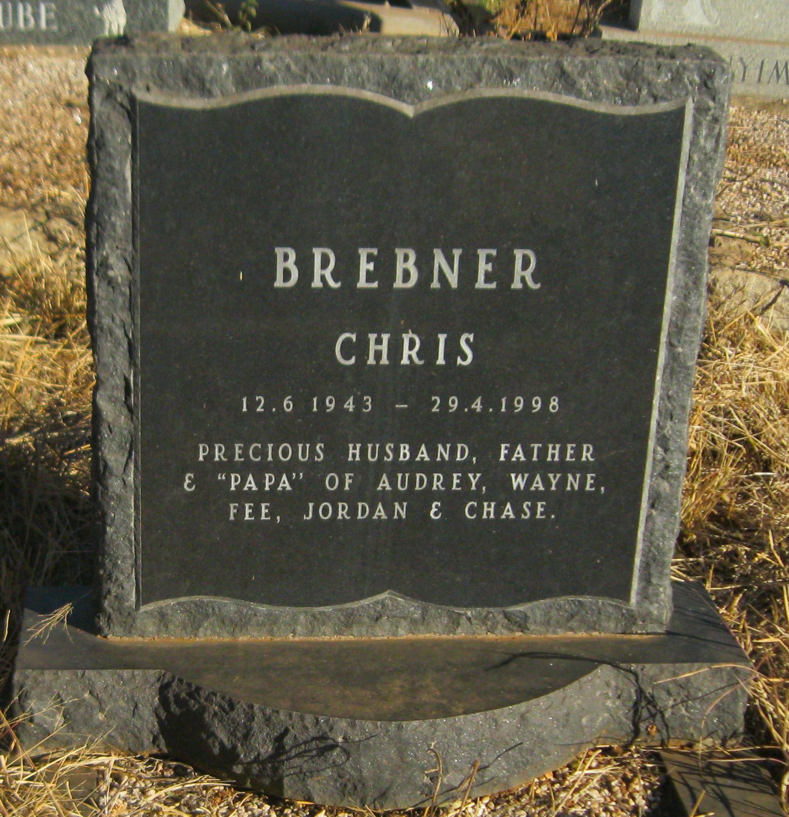 cemeteries_headstone_byo_brebner_1998