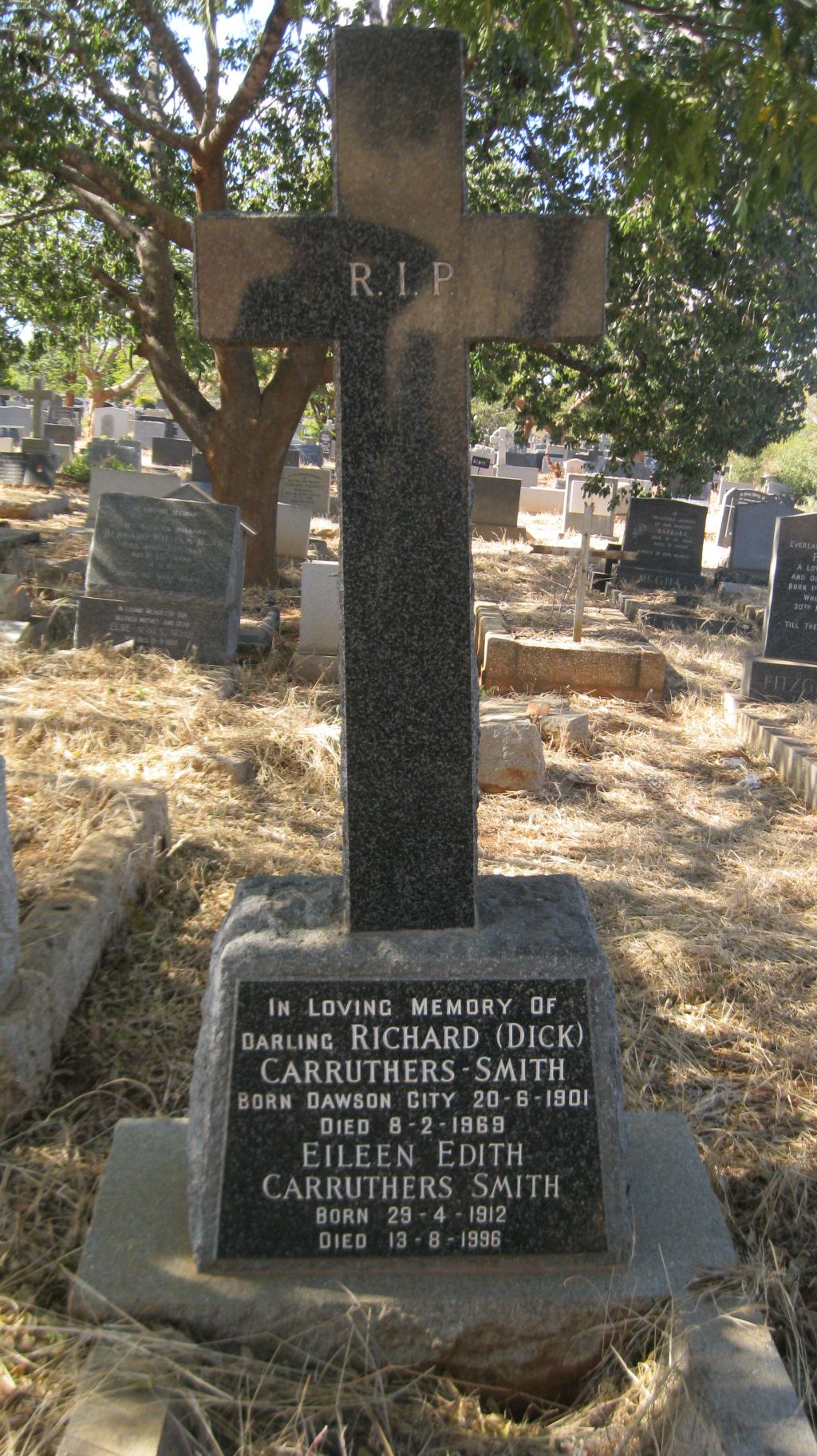 cemeteries_headstone_byo_carruthers_smith_1969