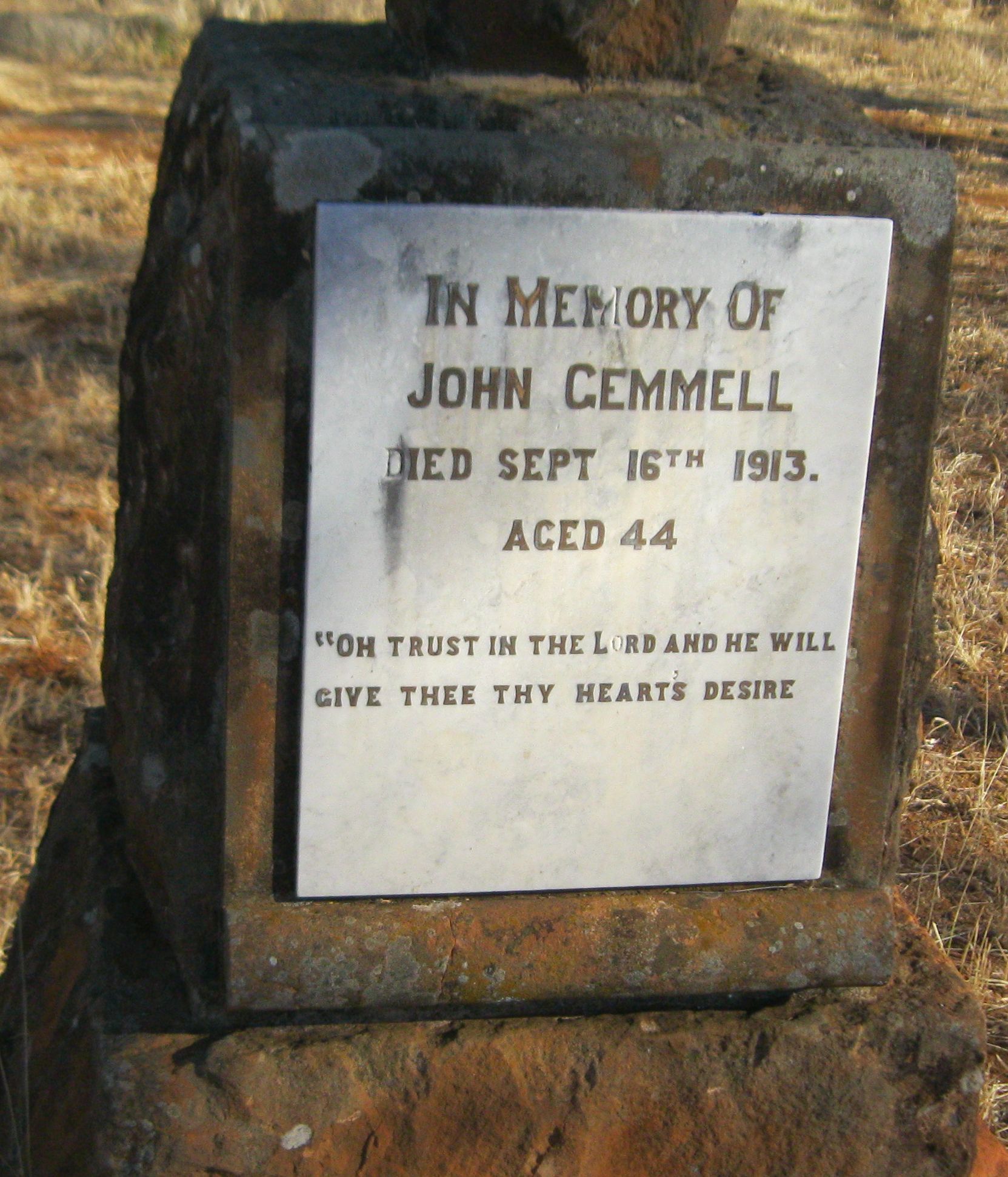 cemeteries_headstone_byo_cemmell_1913