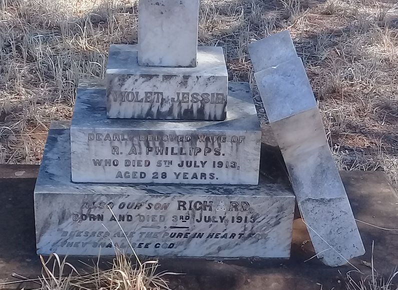 cemeteries_headstone_byo_phillps_1913