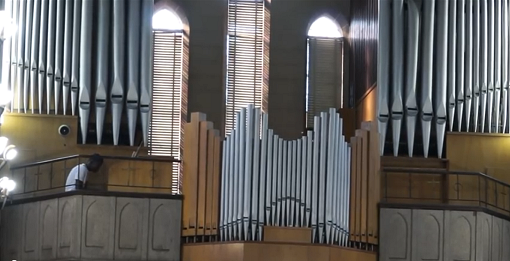 ch_st_marys_basillica_organ_pipes.png