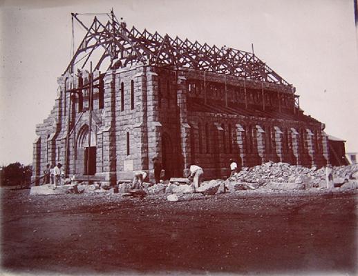 1930s_cathedral_building_progress