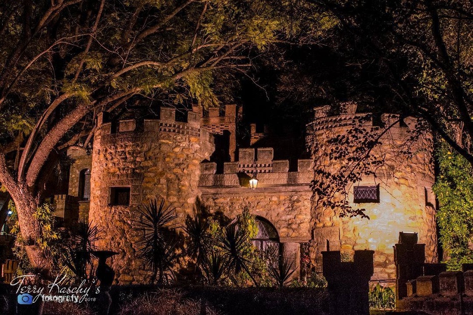 at_night_tkf_nesbitt_castle_lights