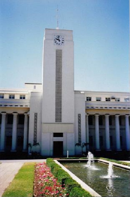 ch_foun_fountian_small_spray_cannas_clock.jpg