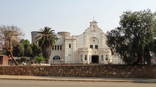 bdg_ol_drill_palms_wall