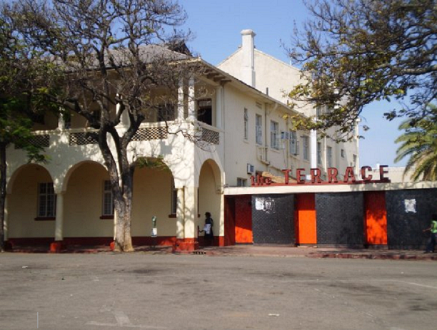 sv_rest_bar_terrace_entrance