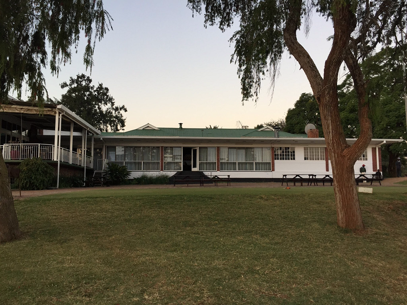 cl_golf_bgc_verandah