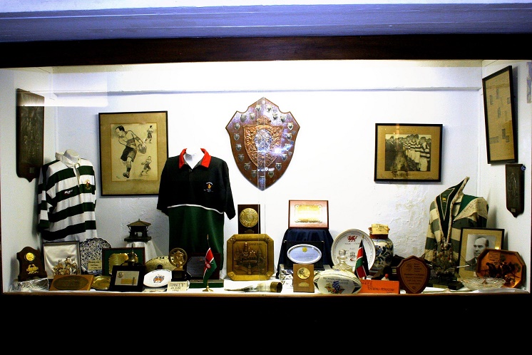 cl_hart_rugby_museum_trophy_jersey_zim