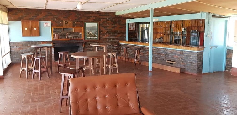 cl_wat_umg_bar_lounge