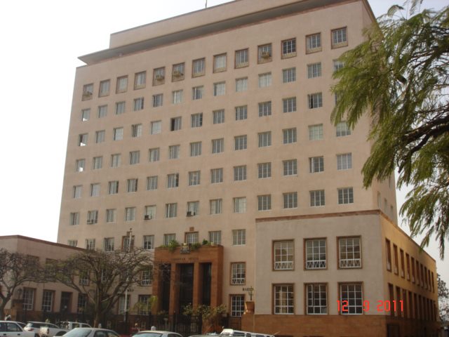 bdg_2011_other_charter_house_selbourne_ave