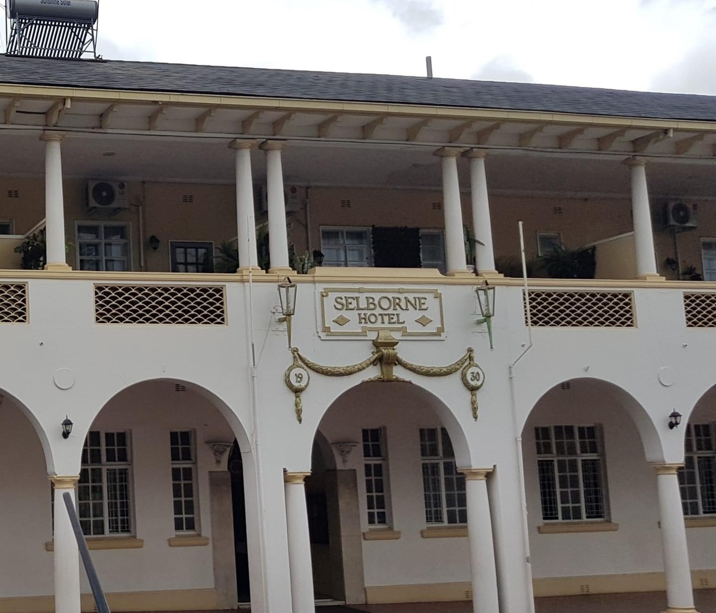 ed_2021_hot_sel_main_entrrance