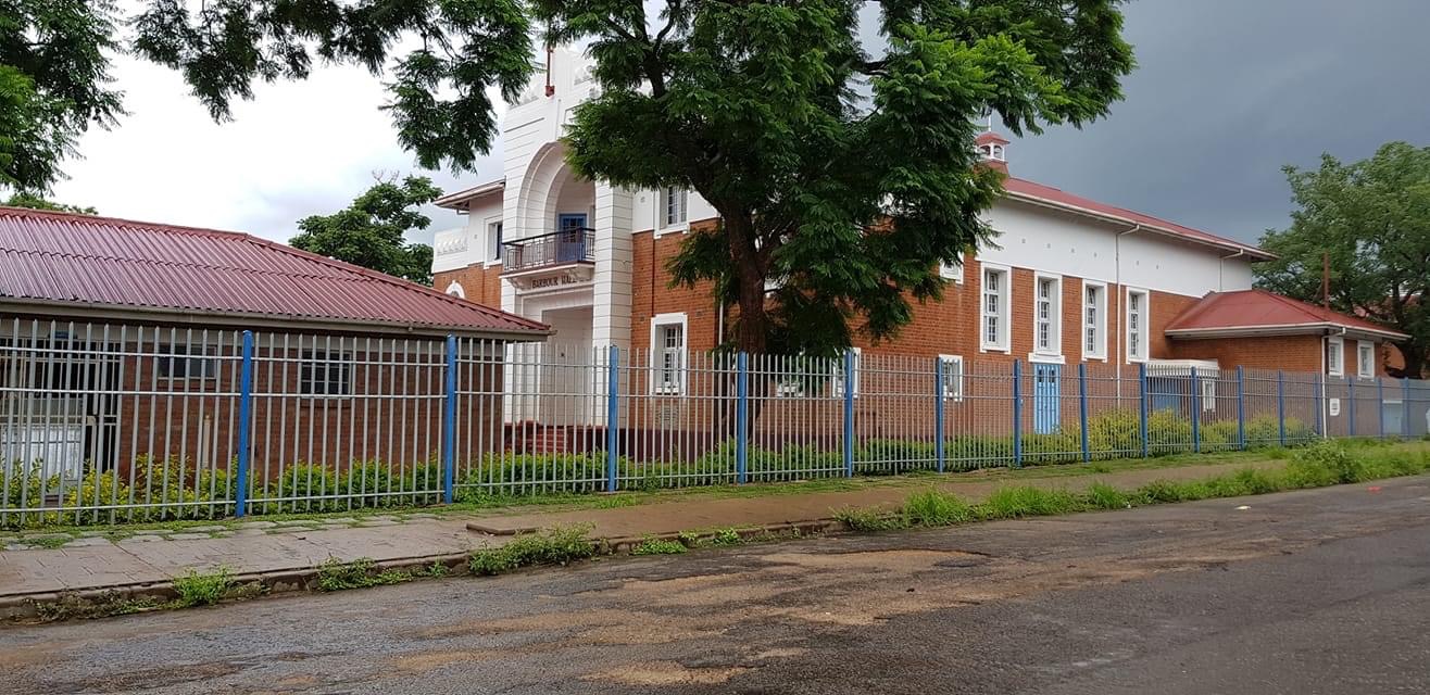 ed_2021_sch_jun_cogh_hall_fence