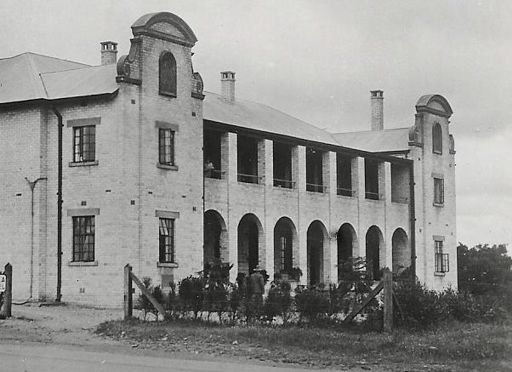 ed_pc_paynes_ywca_arches_closeup