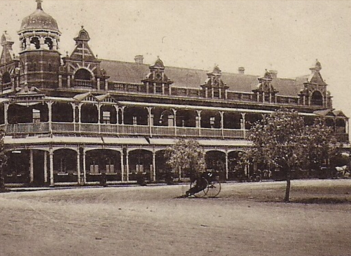 ed_pc_philpot&collins_1910s_pedrottis_grand_hotel_cnr_closeup
