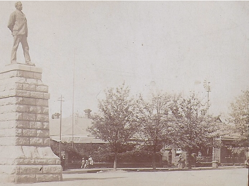 ed_pc_sapsco_19xx_series0600_statue