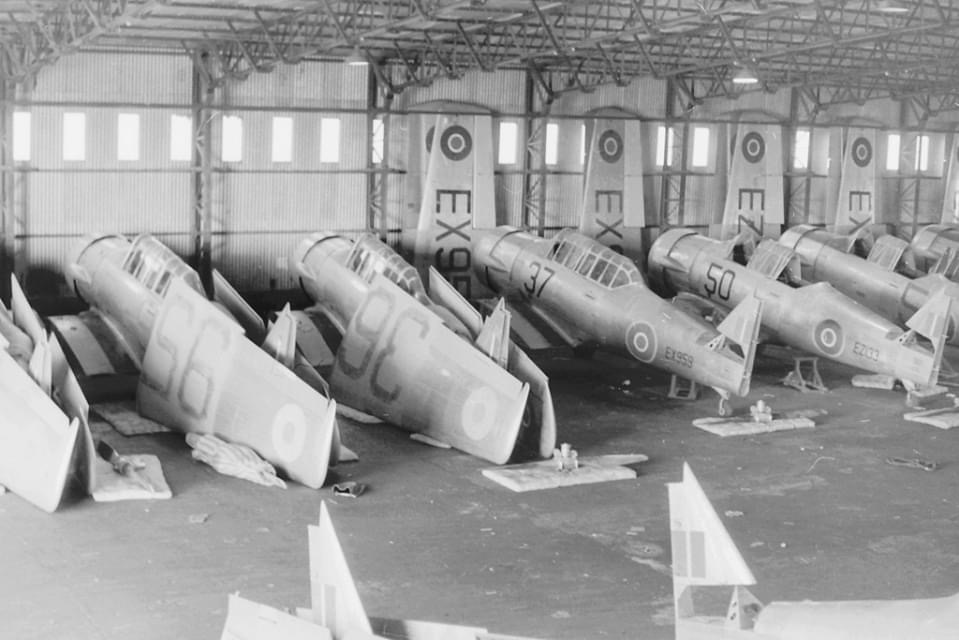 nb_heany_plane_hanger