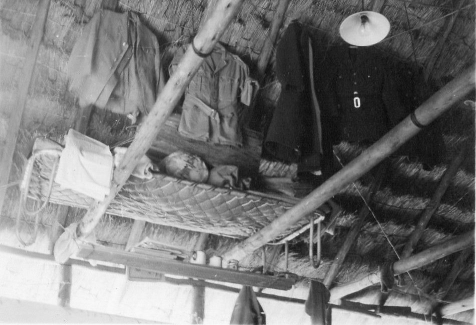 at_air_itw_hillside_1940s_hut 38_pete's_bed_rafters