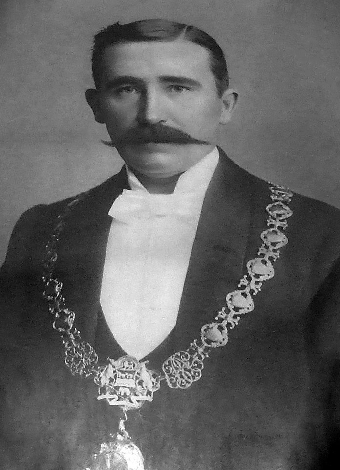 ed_mayor_1898-99_holland.JPG