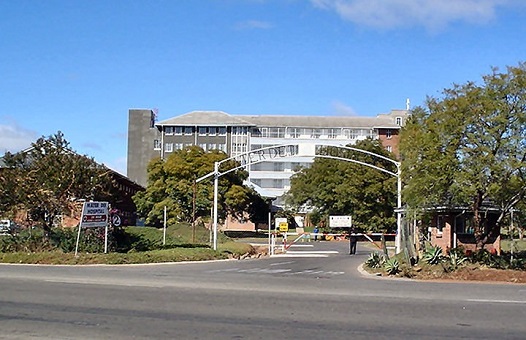 at_hosp_materdei_driveway_sign