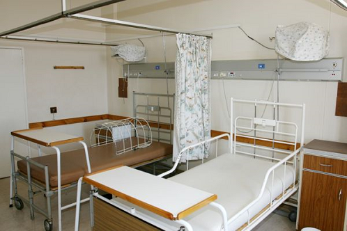 at_hosp_materdei_fire_2005_rebuild_beds.png