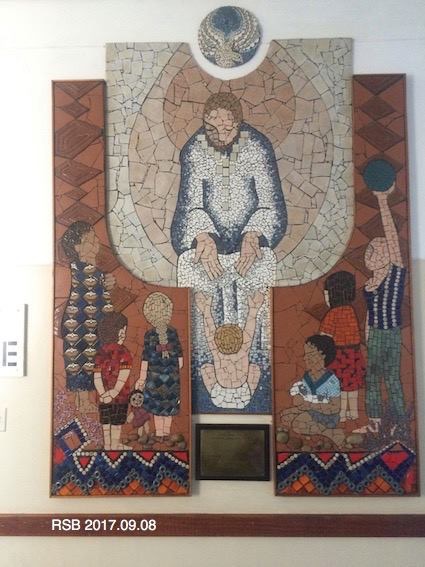 at_hosp_materdei_mosaic_childrens.JPG